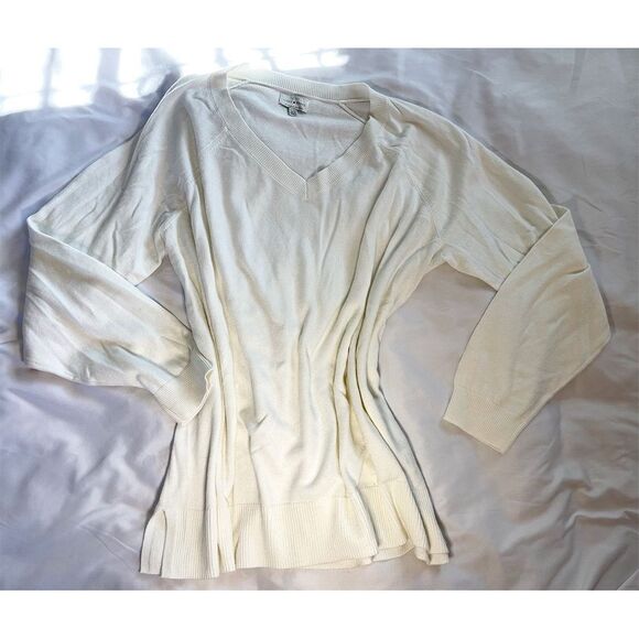 Lucky Brand V-Neck Sweater | Cream - Picture 9 of 13